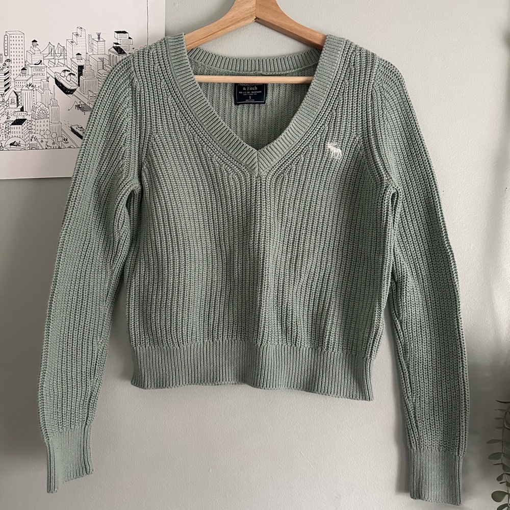 Abercrombie and Fitch v neck sweater